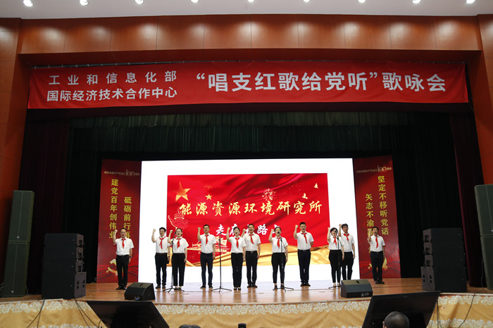 红歌会03_副本.jpg 红歌会03_副本.jpg